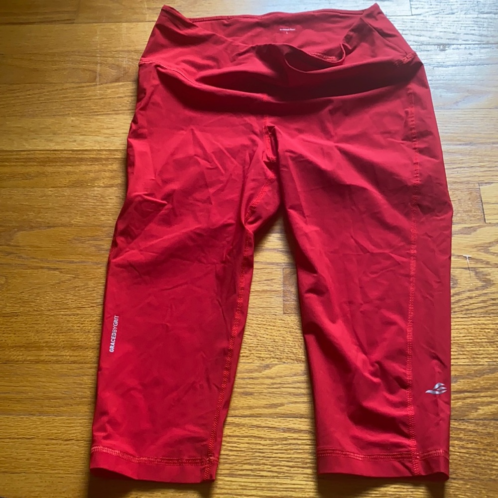 Graced by grit running capris
